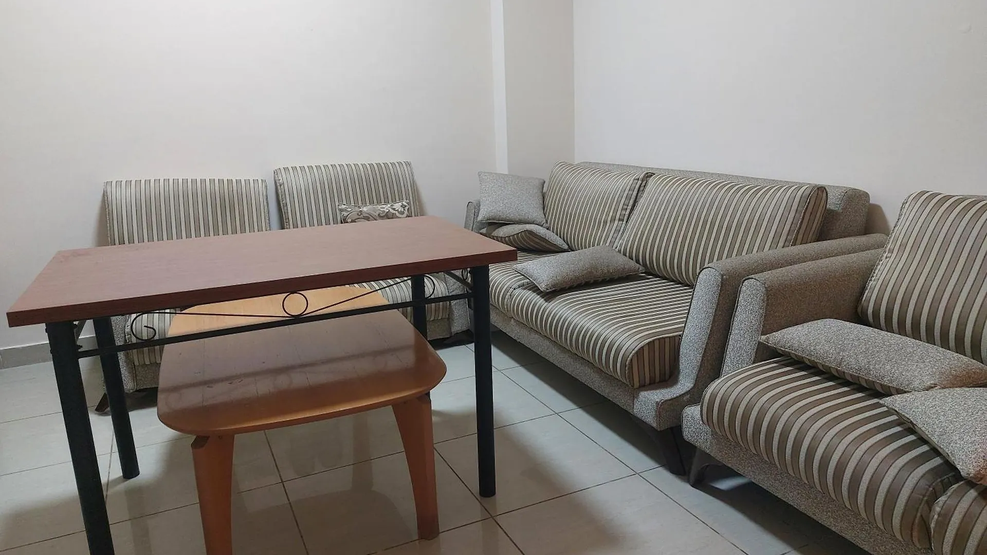Cozy 2 Bedroom Family Apartment Dubai Sharjah Border By Mauon Com